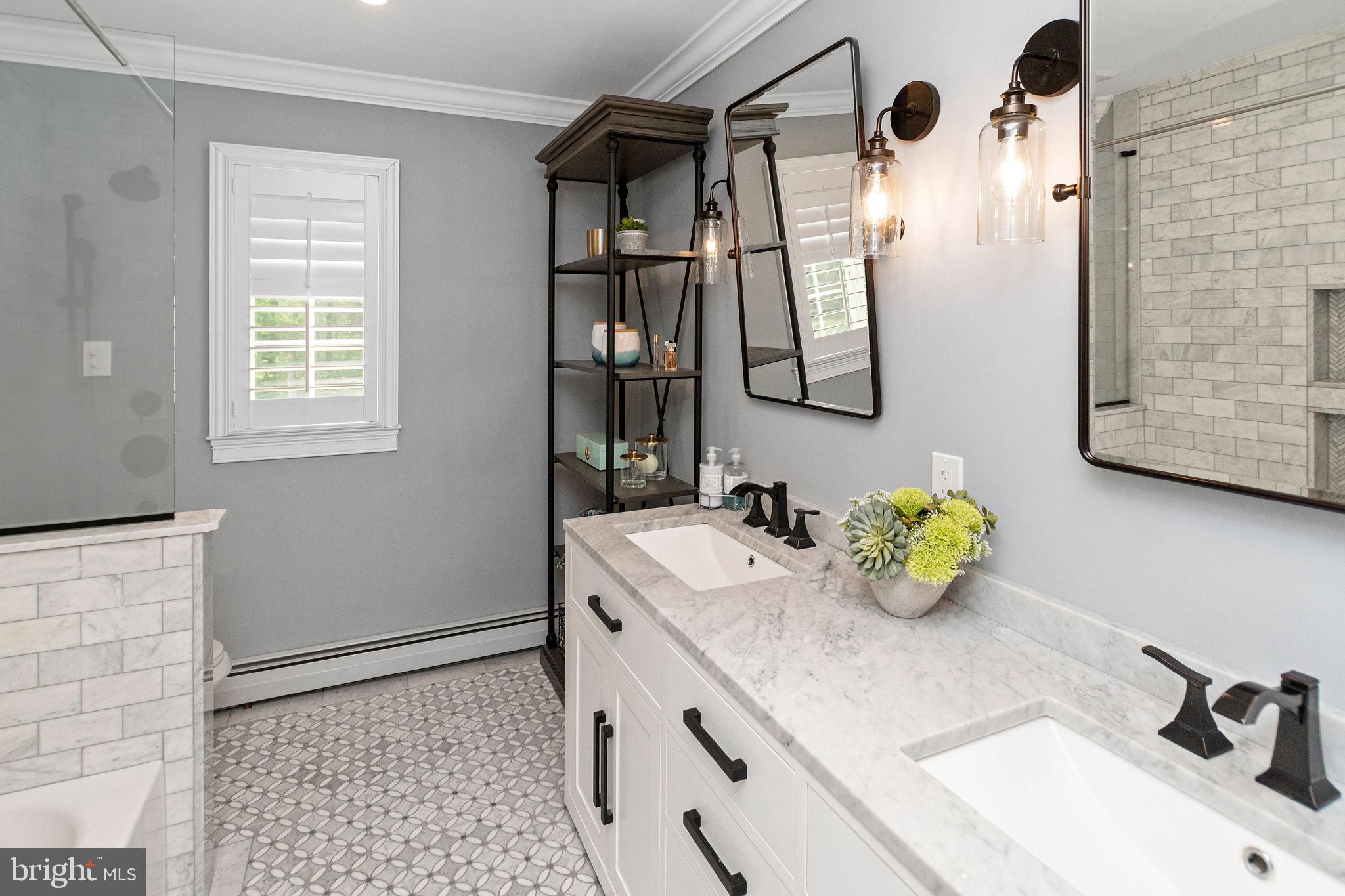 LONG LANE FARMS - Residential