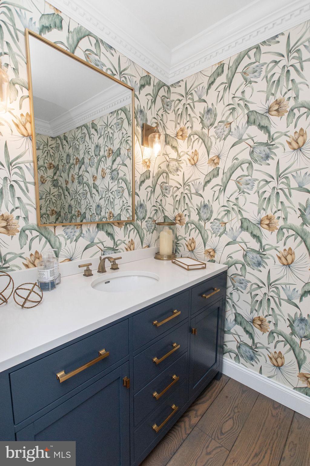 LONG LANE FARMS - Residential