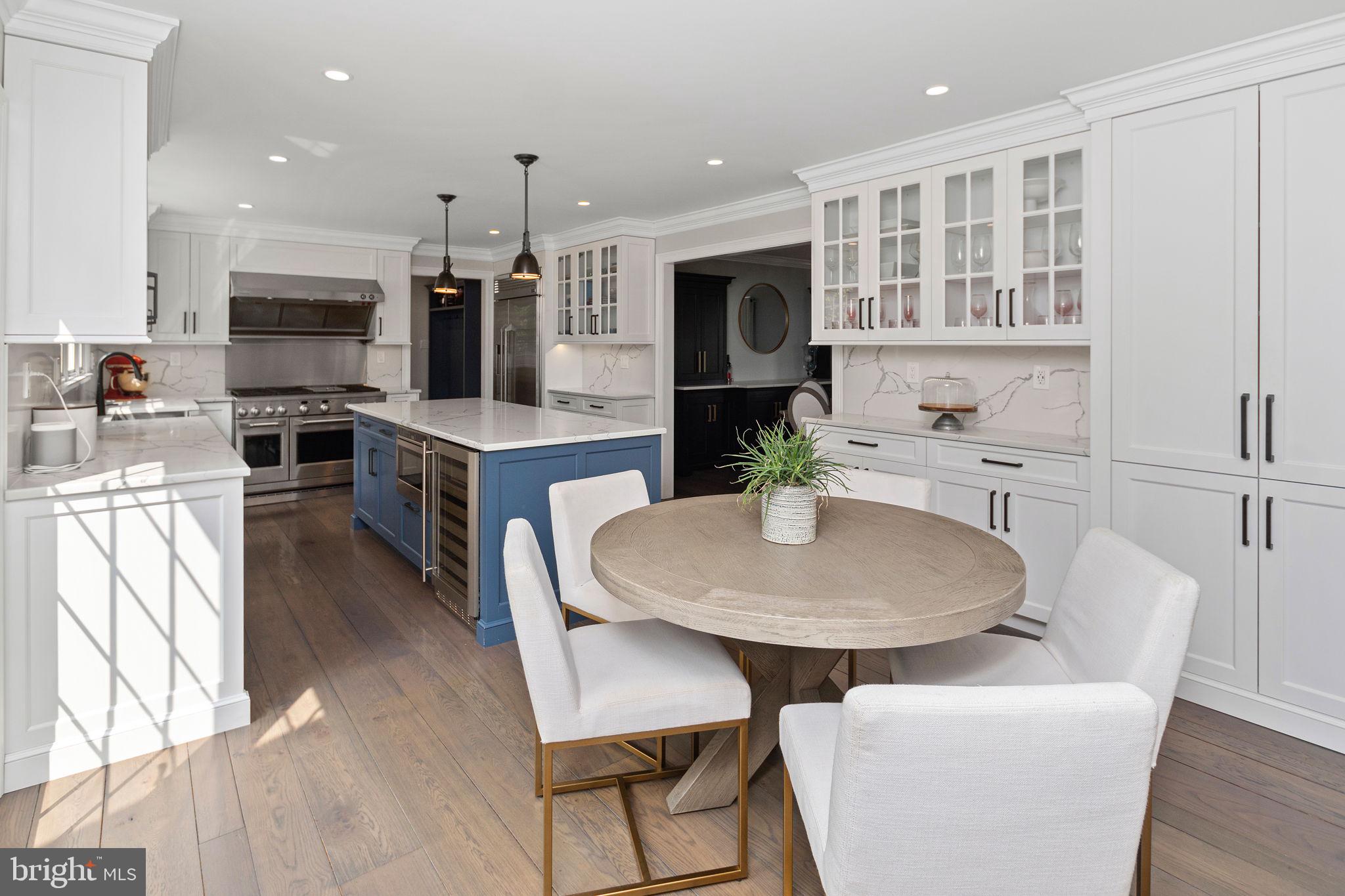 LONG LANE FARMS - Residential