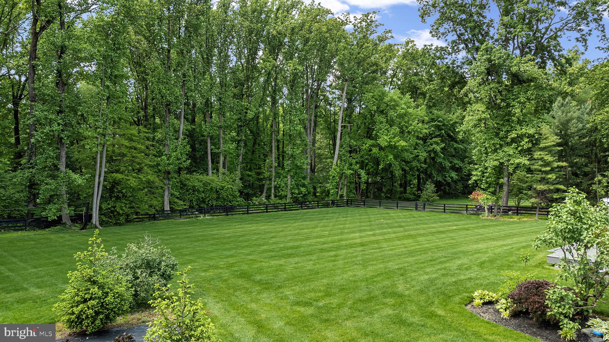 LONG LANE FARMS - Residential