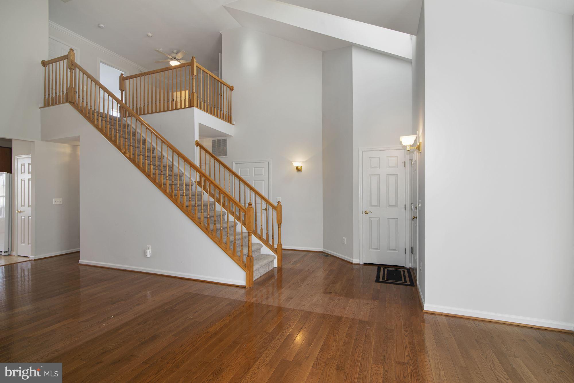 VILLAS AT THE RIDGES - Residential Lease