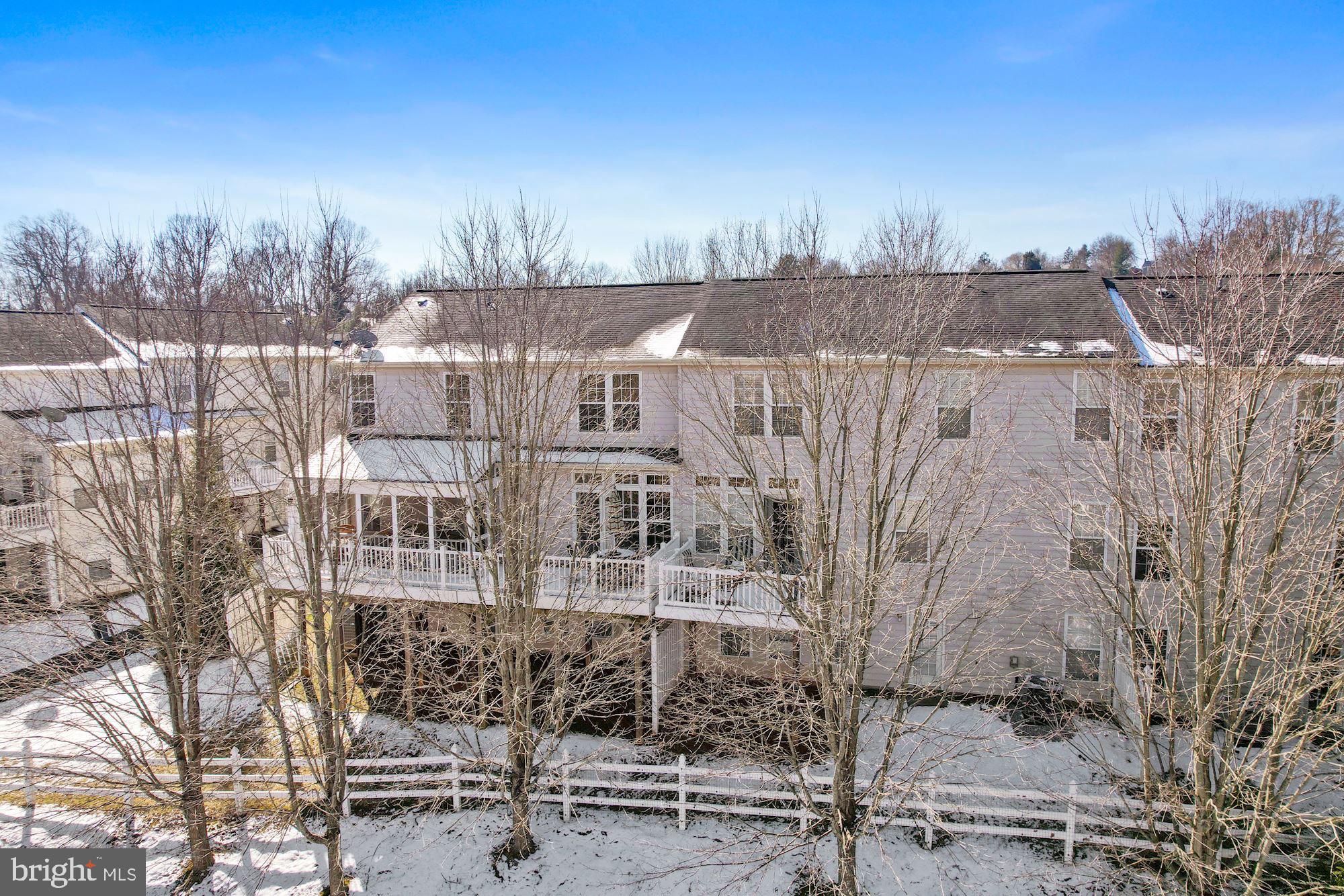 VILLAS AT THE RIDGES - Residential Lease