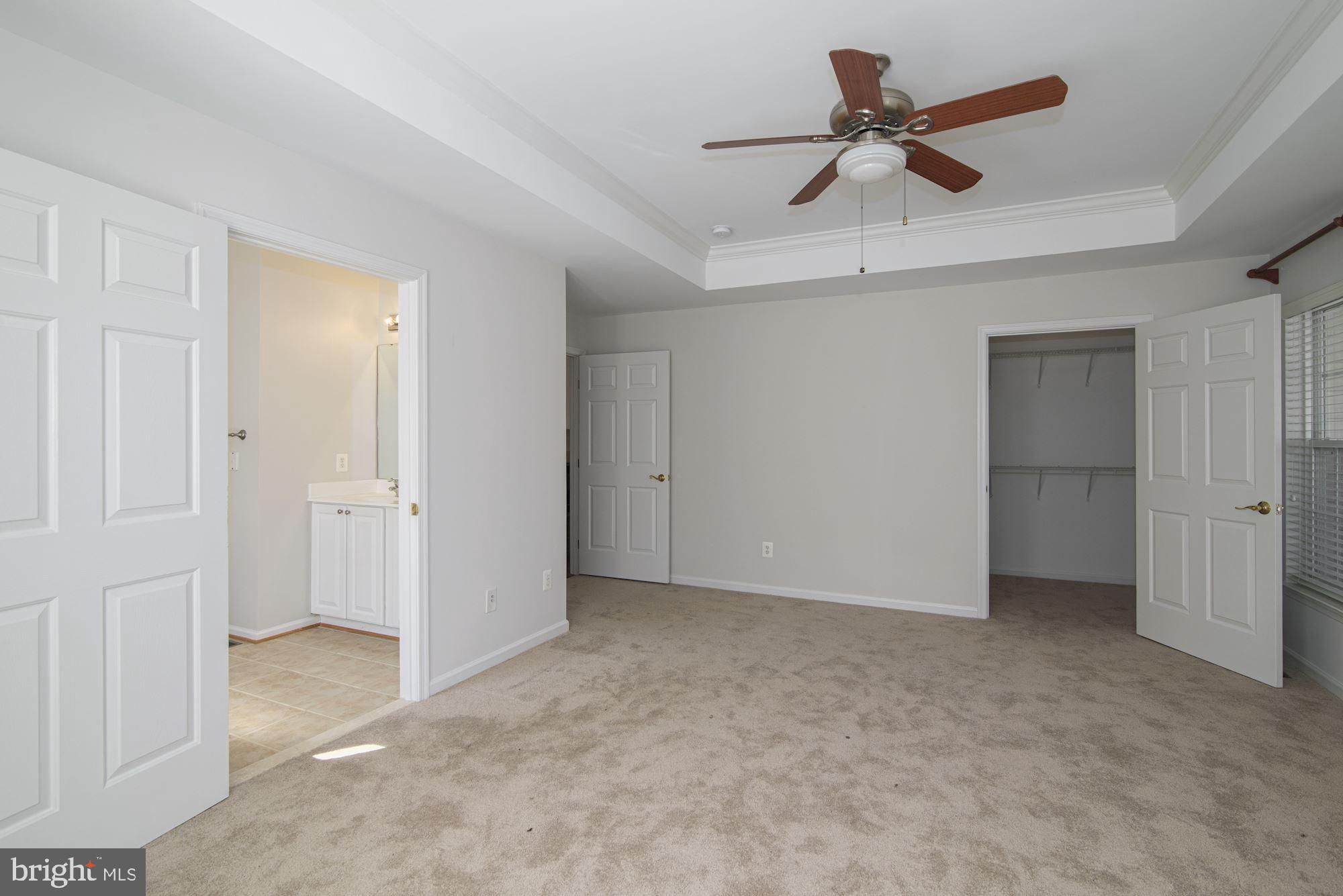 VILLAS AT THE RIDGES - Residential Lease