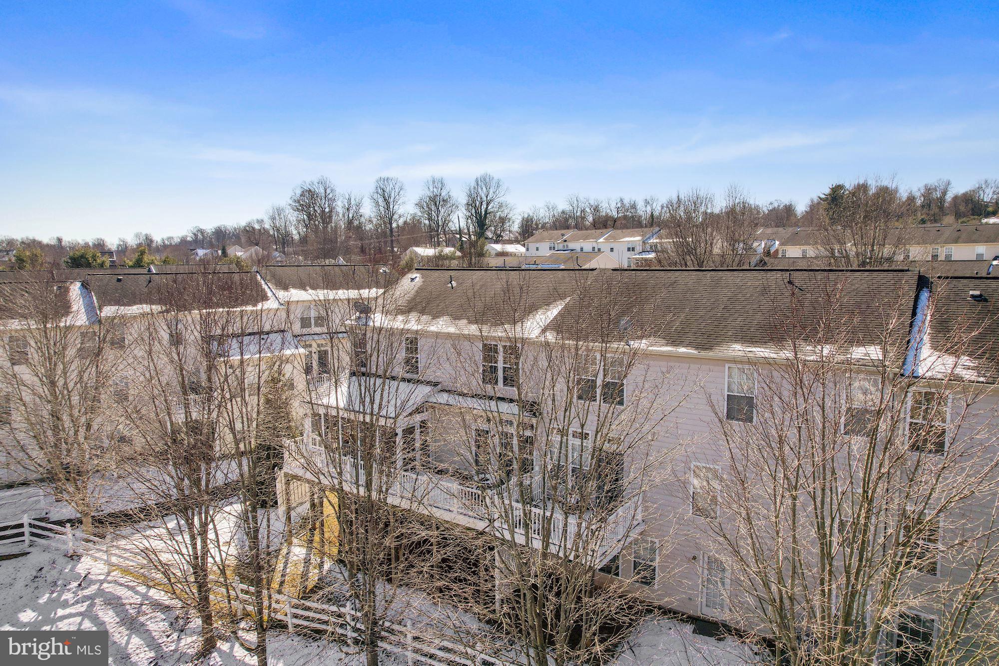 VILLAS AT THE RIDGES - Residential Lease