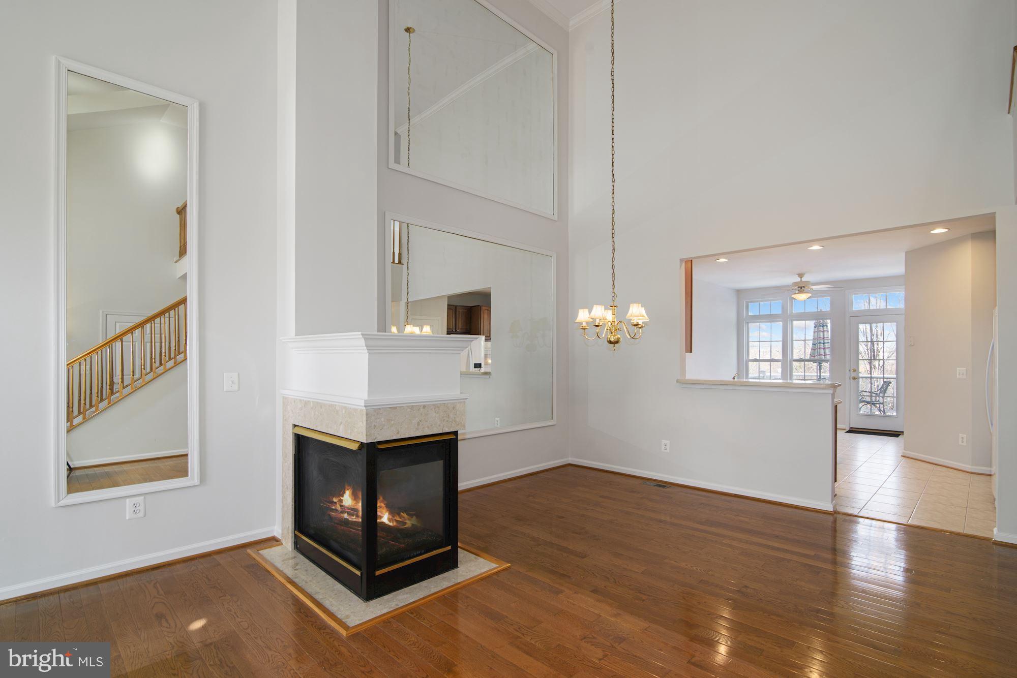 VILLAS AT THE RIDGES - Residential Lease