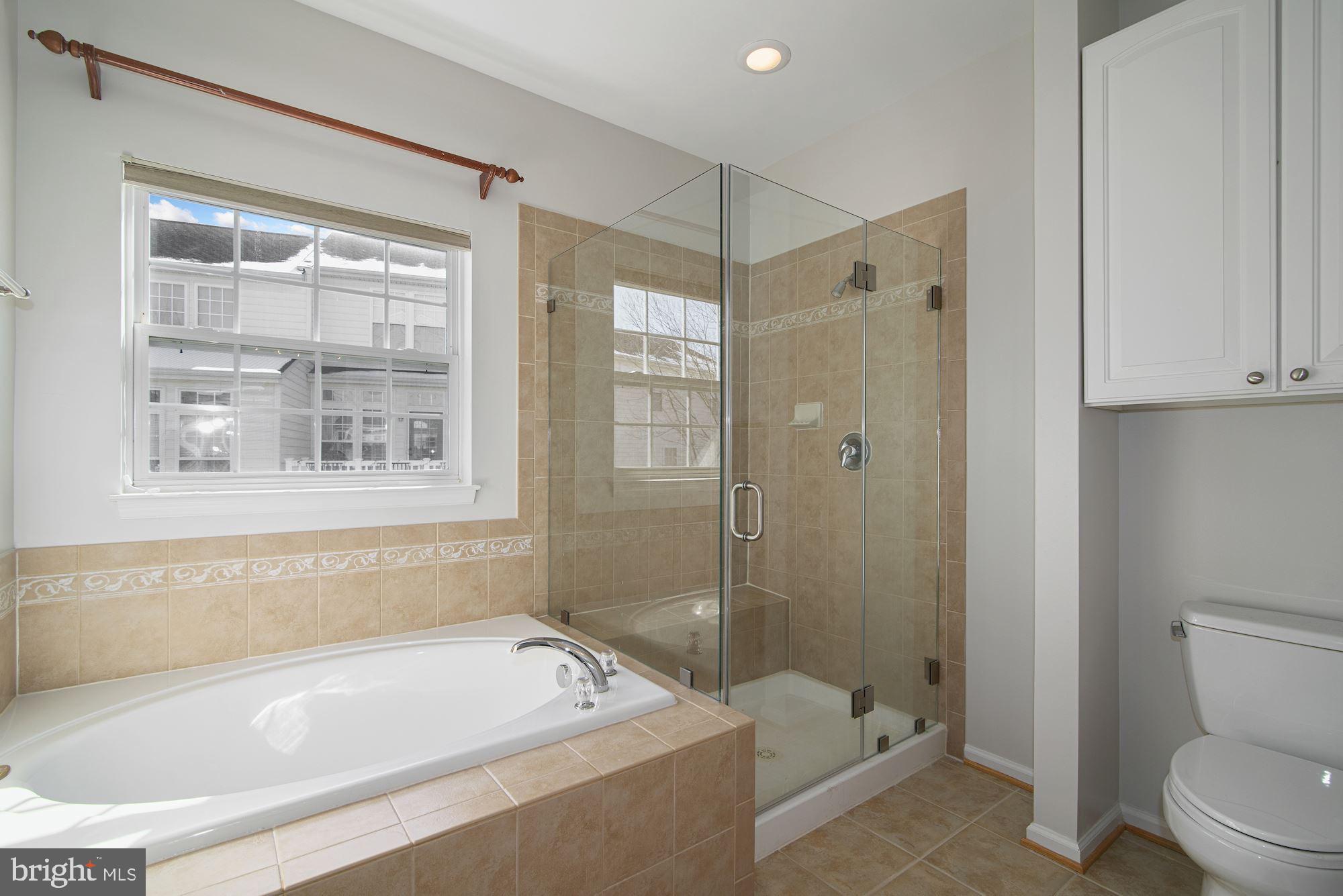 VILLAS AT THE RIDGES - Residential Lease