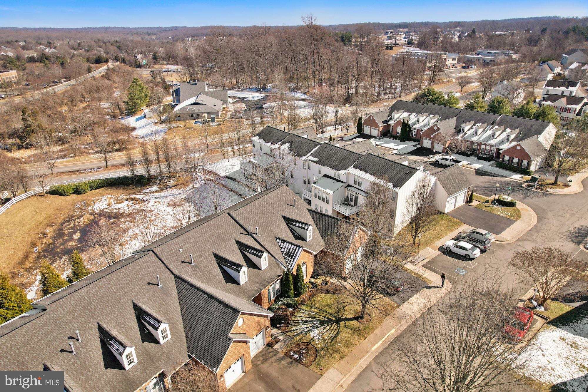 VILLAS AT THE RIDGES - Residential Lease