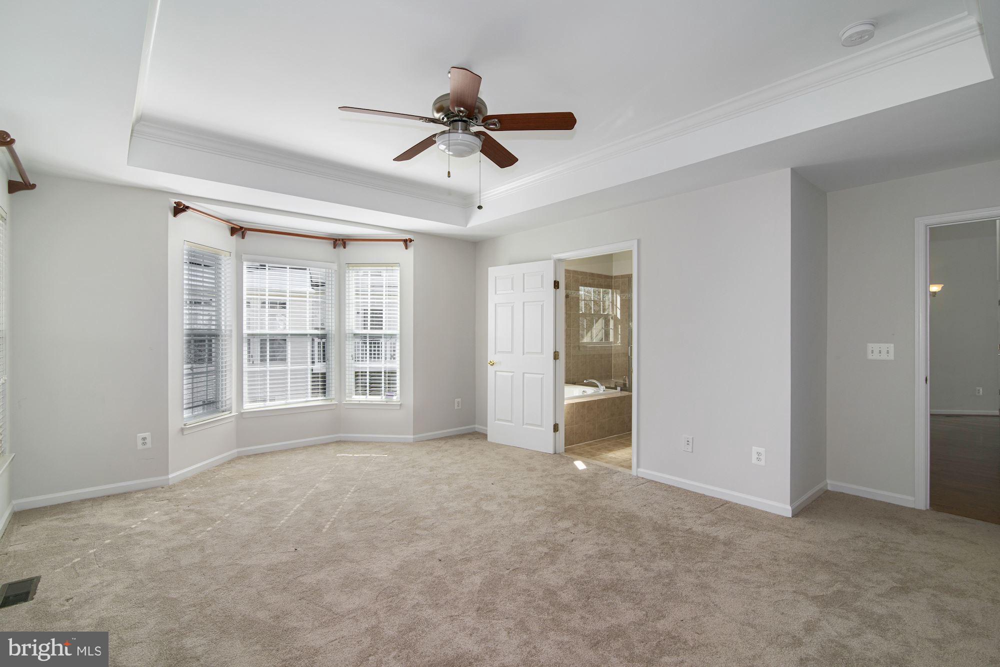 VILLAS AT THE RIDGES - Residential Lease