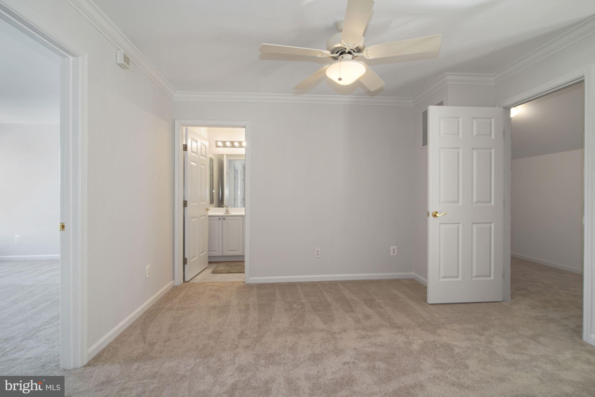 VILLAS AT THE RIDGES - Residential Lease