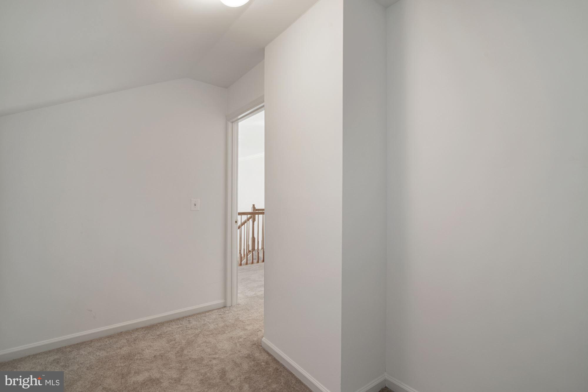 VILLAS AT THE RIDGES - Residential Lease