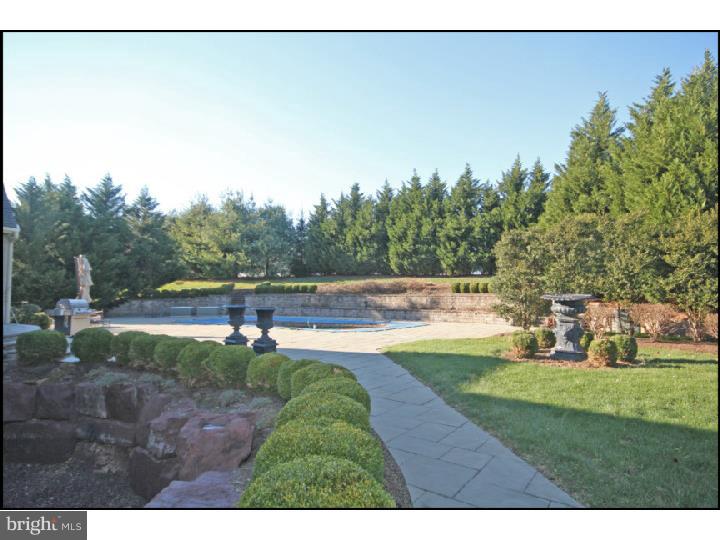 WHITEGATE - Residential