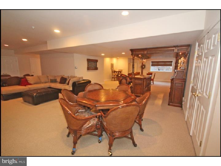 WHITEGATE - Residential
