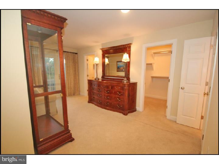WHITEGATE - Residential