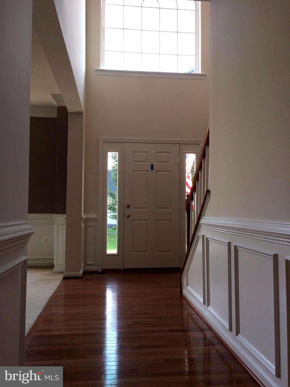 HAWTHORNE WOODS - Residential