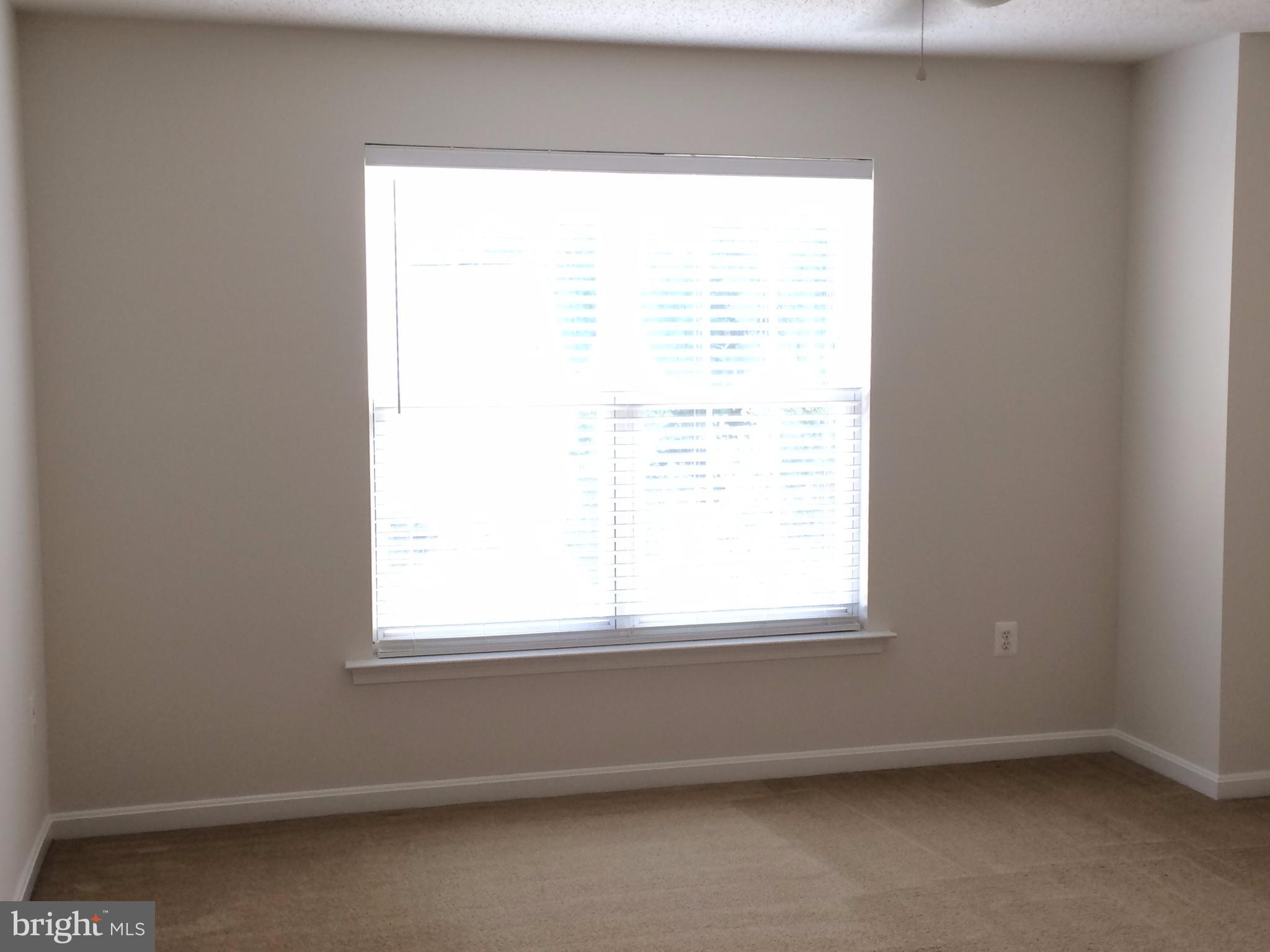 HAWTHORNE WOODS - Residential