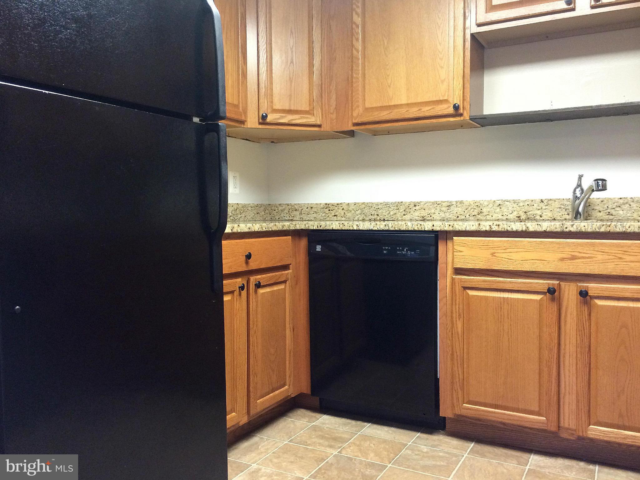 THE HUNTSMAN CONDOMINIUM - Residential Lease