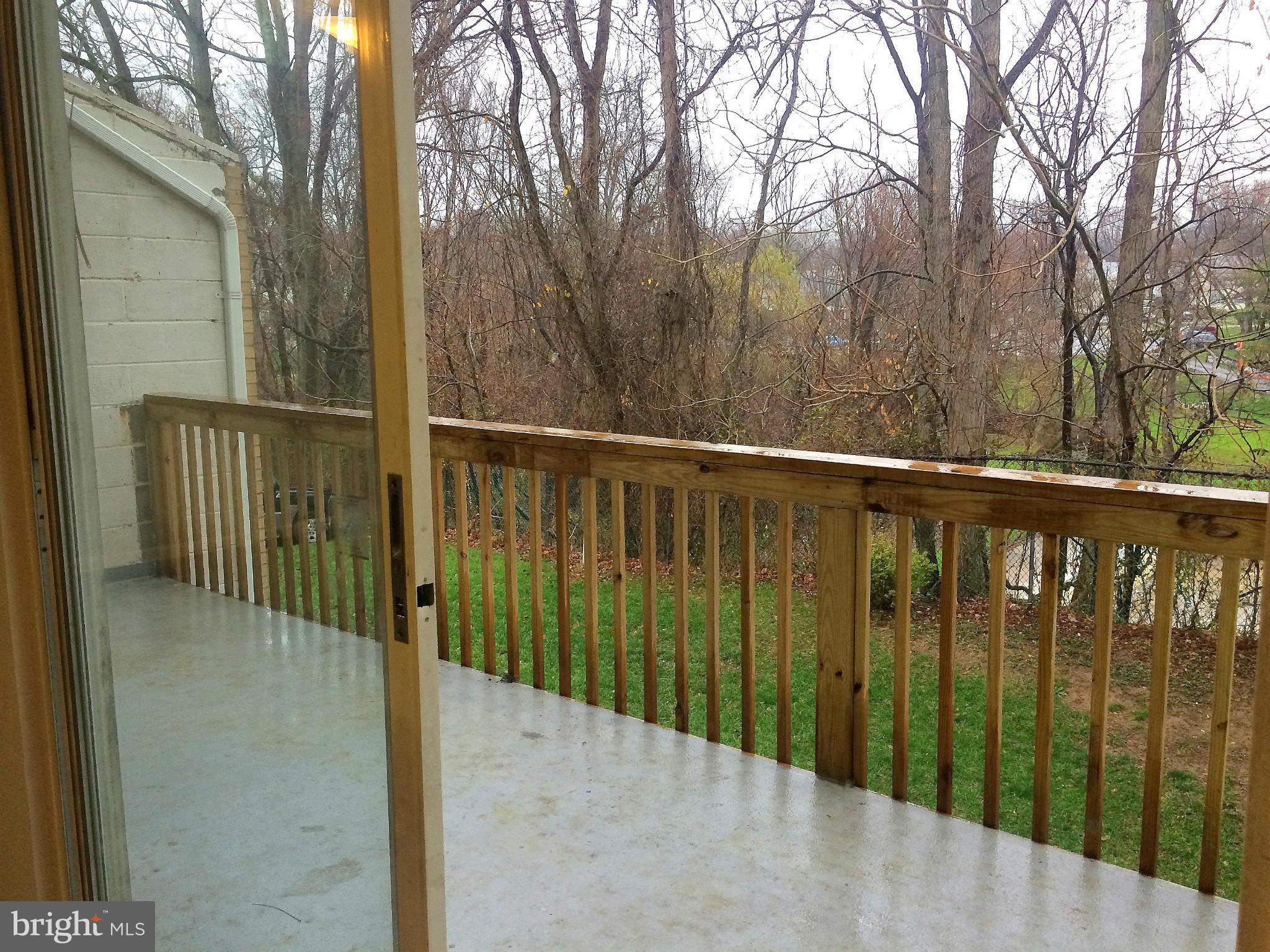 THE HUNTSMAN CONDOMINIUM - Residential Lease