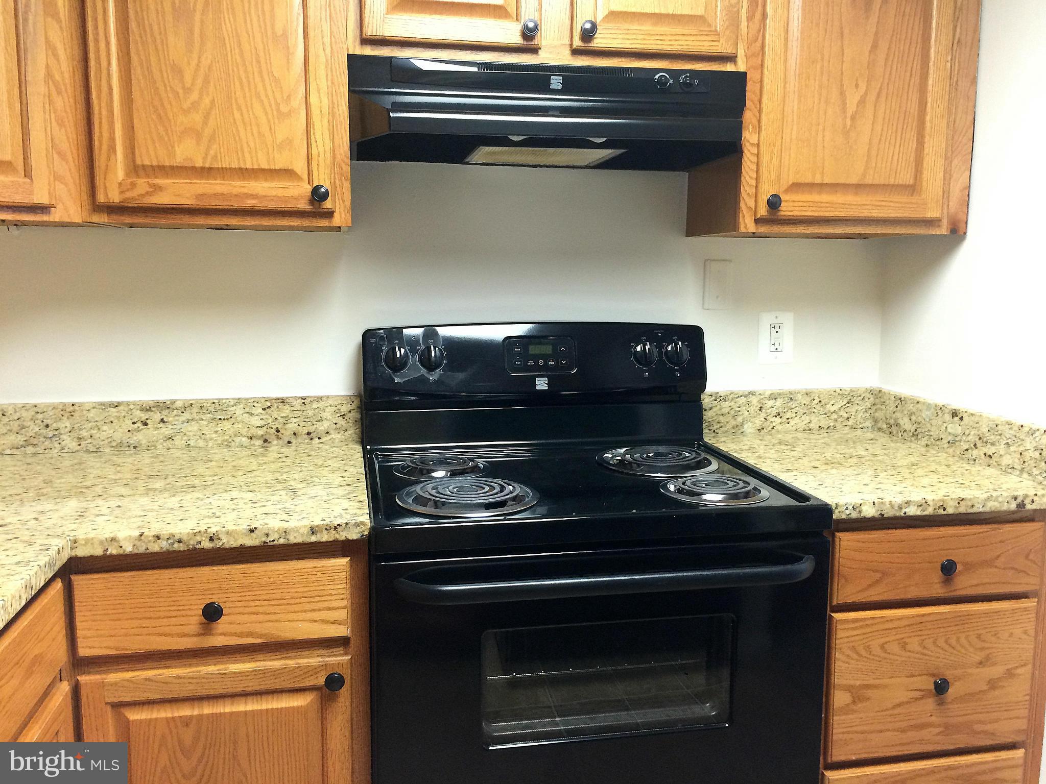 THE HUNTSMAN CONDOMINIUM - Residential Lease