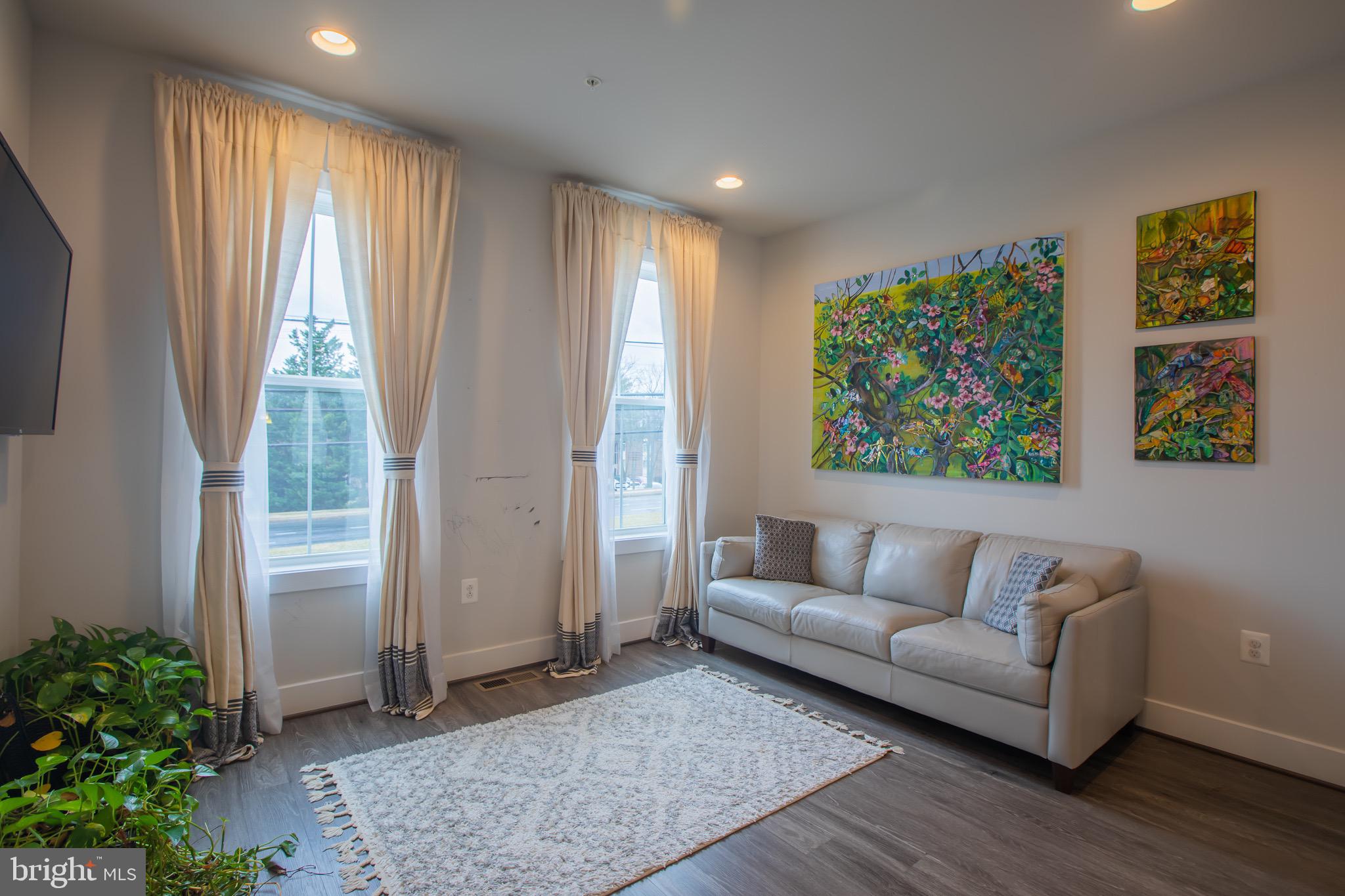 WHEATON - Residential Lease