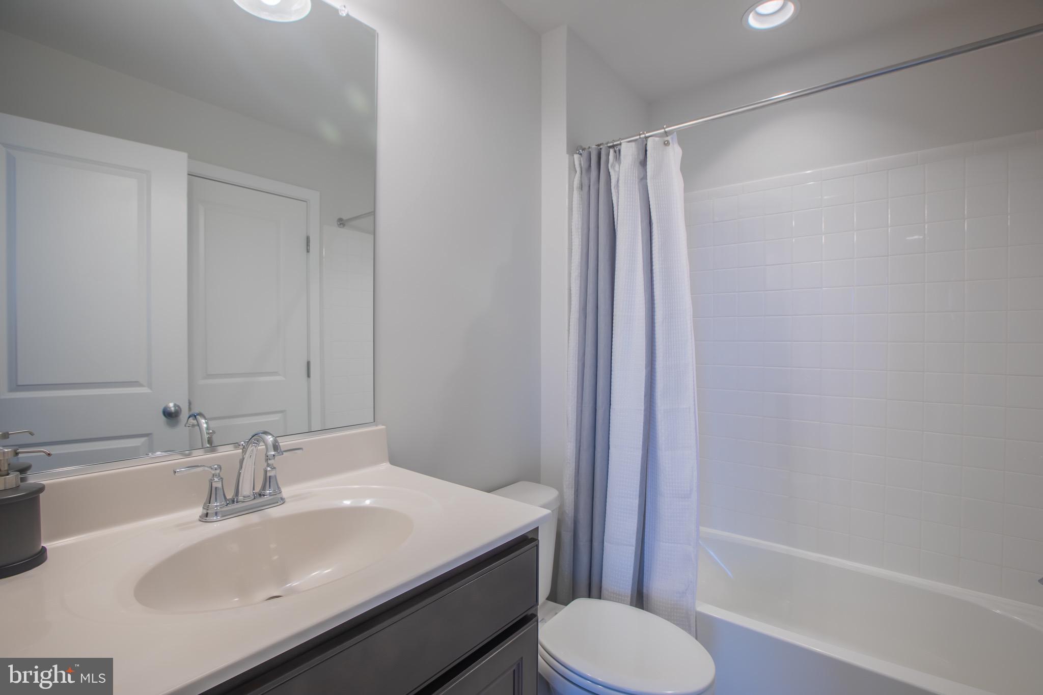 WHEATON - Residential Lease