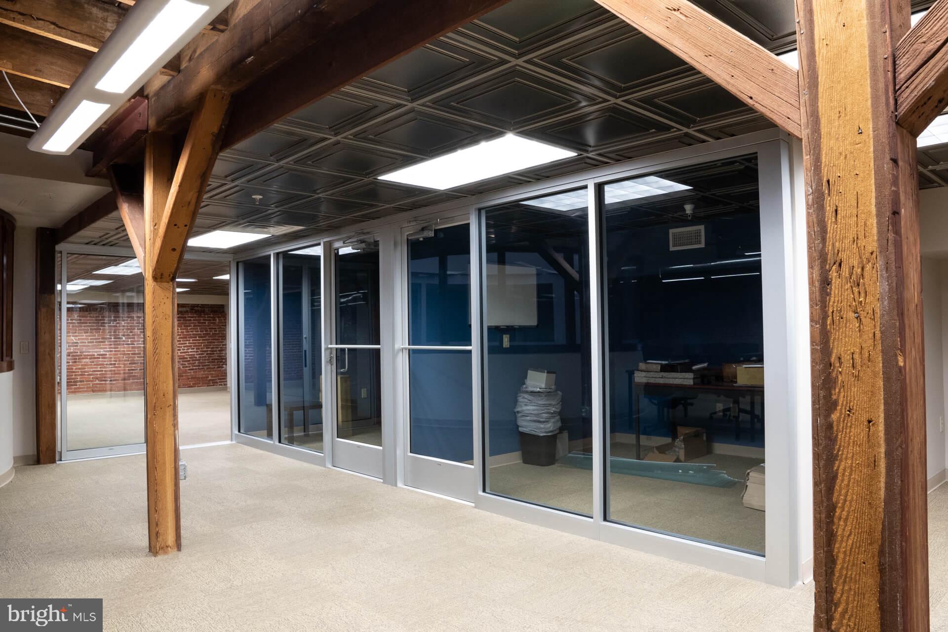 CLIPPER STADIUM BLOCK - Commercial Lease