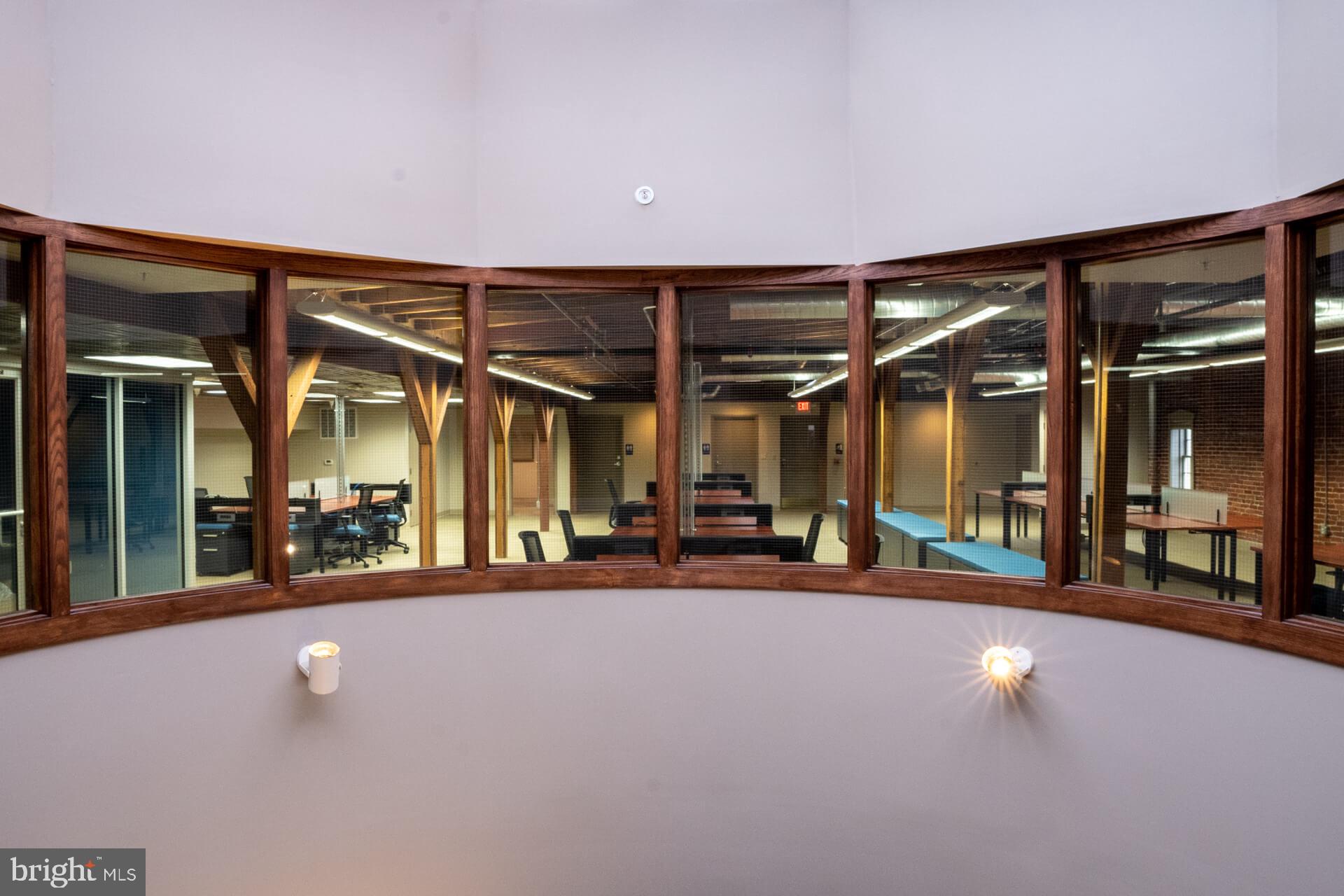 CLIPPER STADIUM BLOCK - Commercial Lease