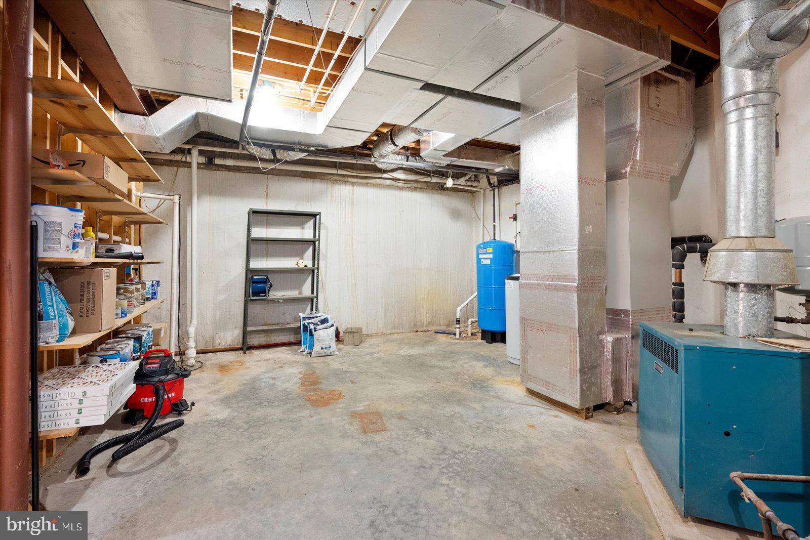 TONY TANK - Residential