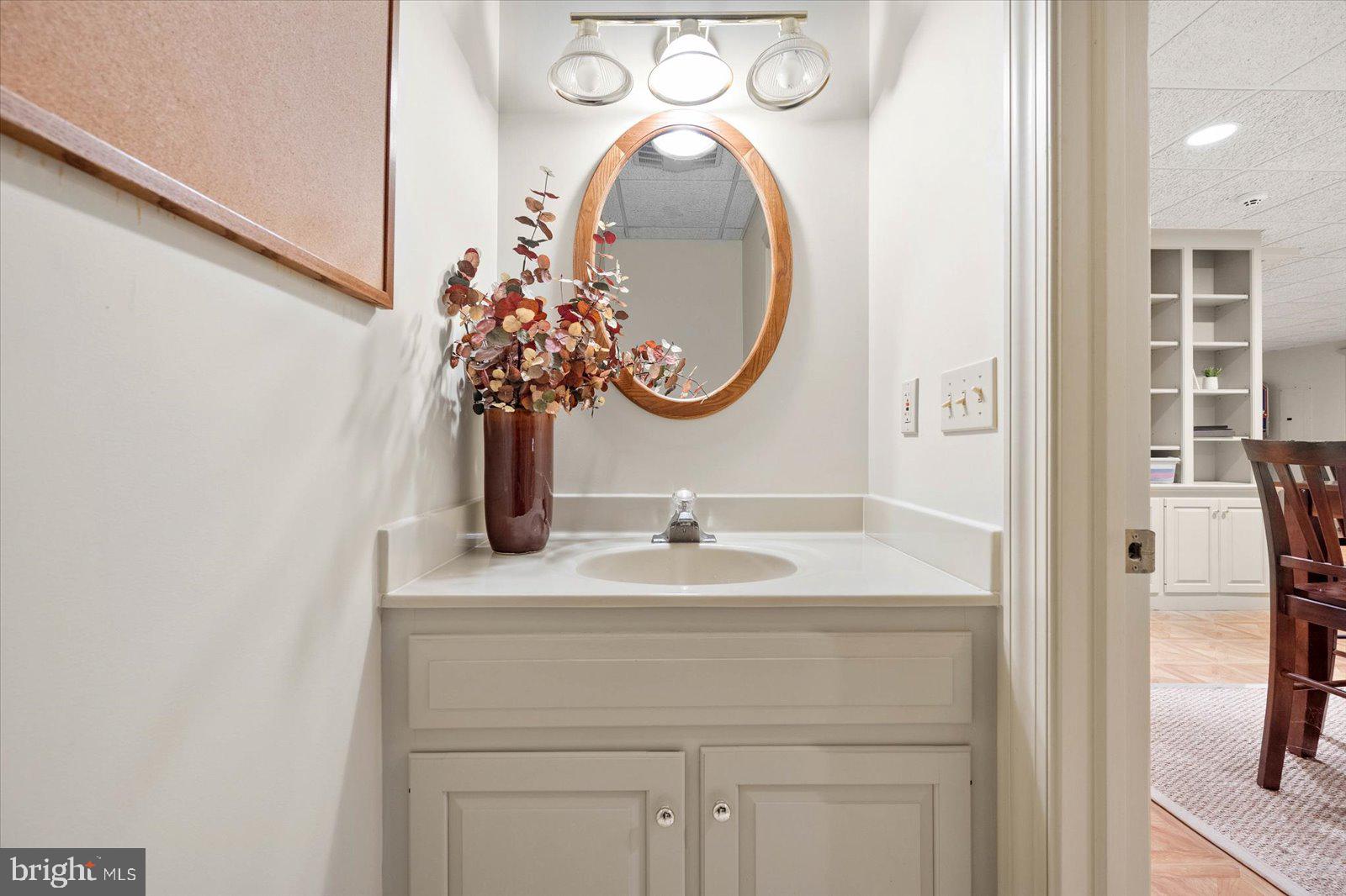 TONY TANK - Residential