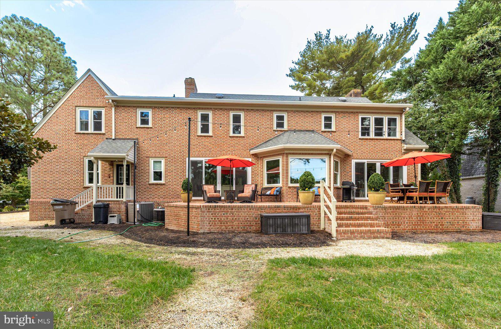 TONY TANK - Residential