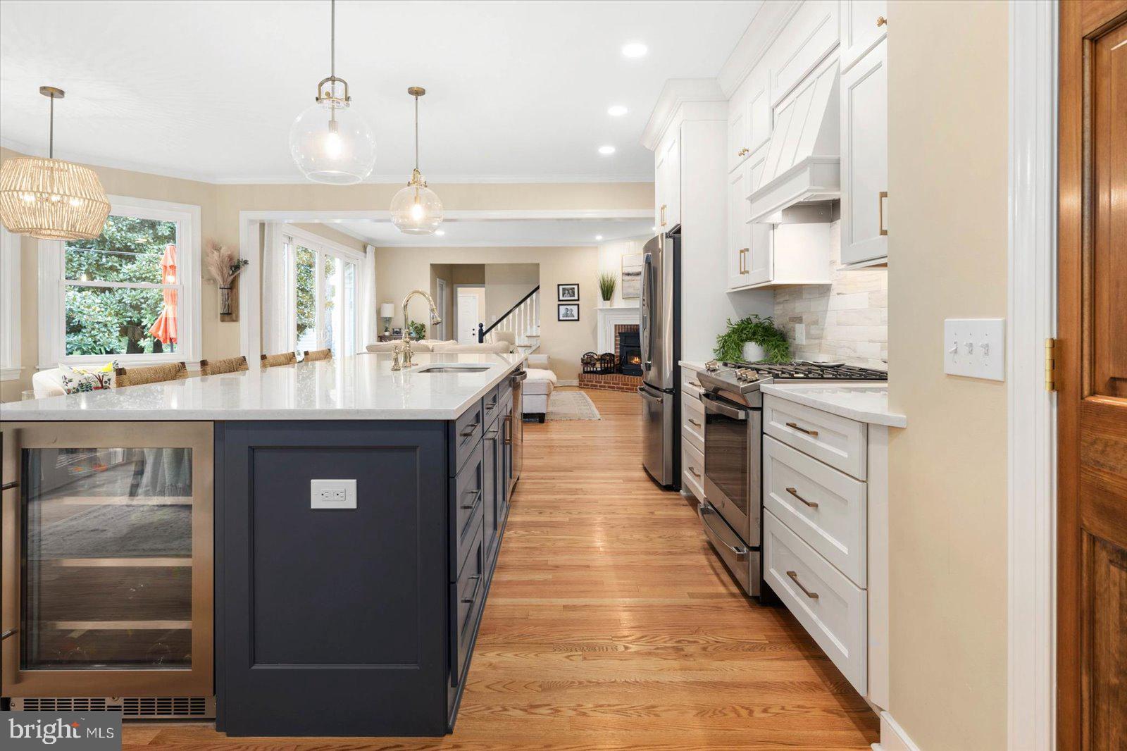 TONY TANK - Residential