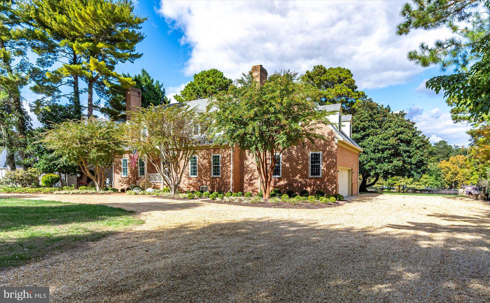 TONY TANK - Residential