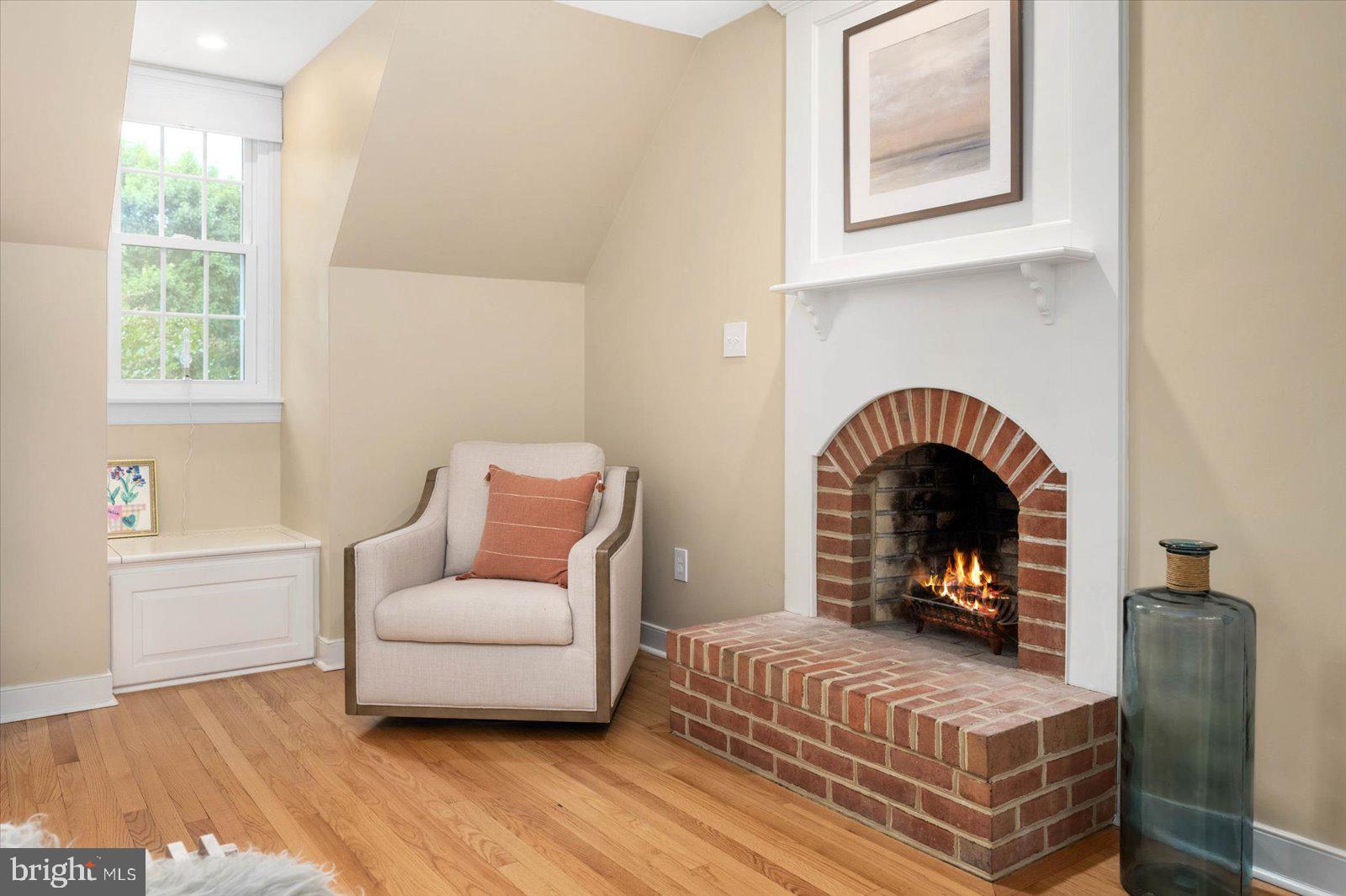 TONY TANK - Residential