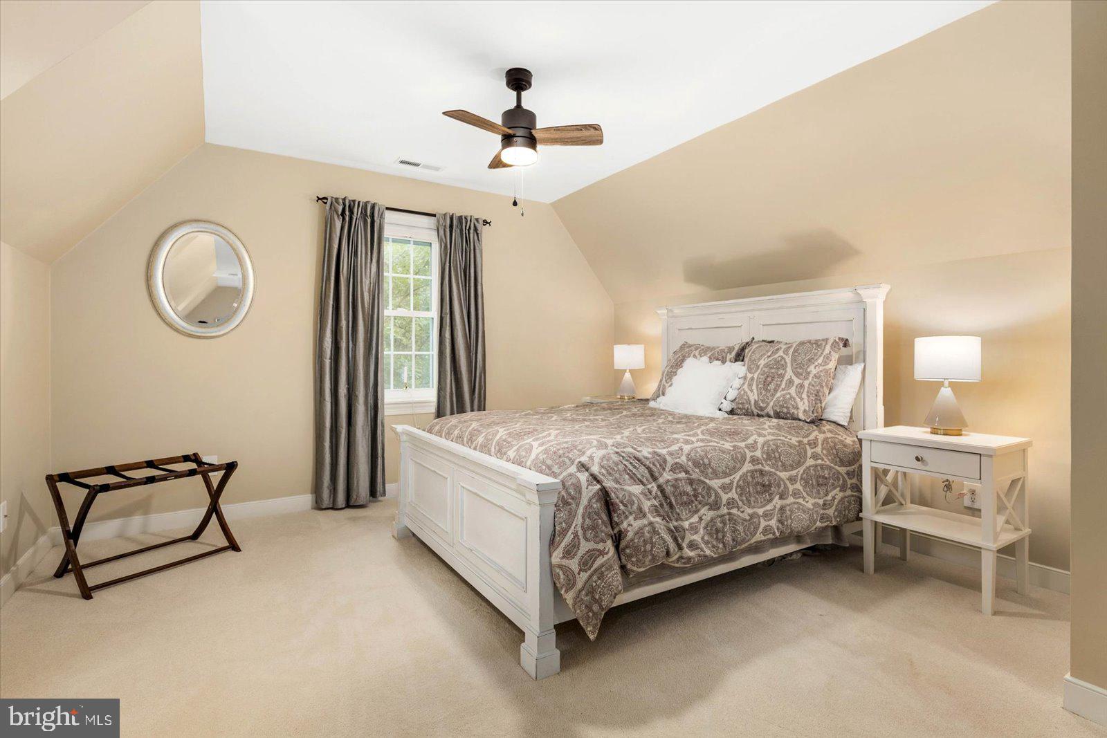 TONY TANK - Residential