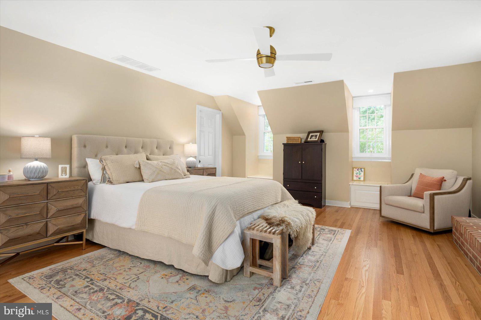 TONY TANK - Residential