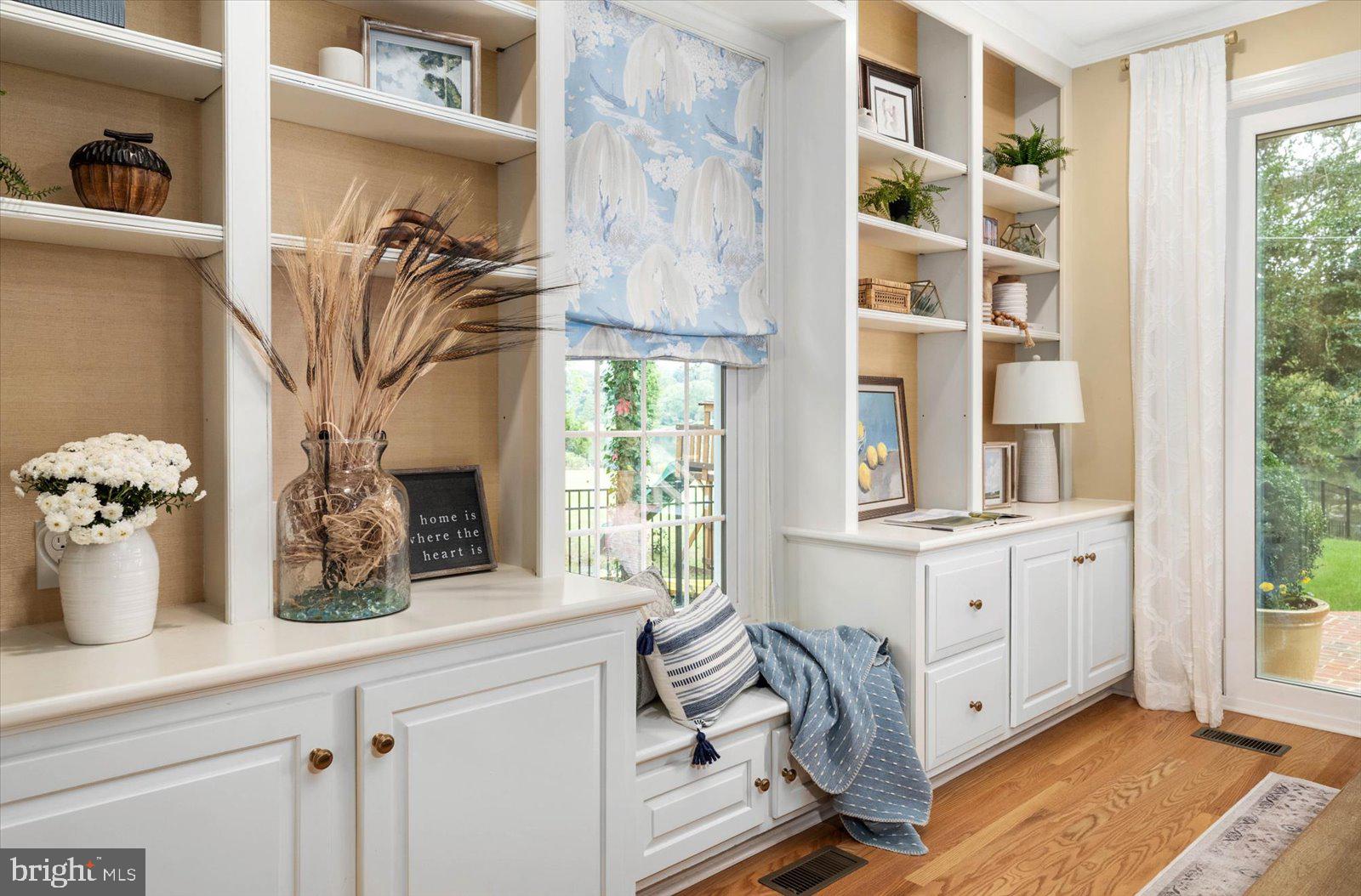 TONY TANK - Residential