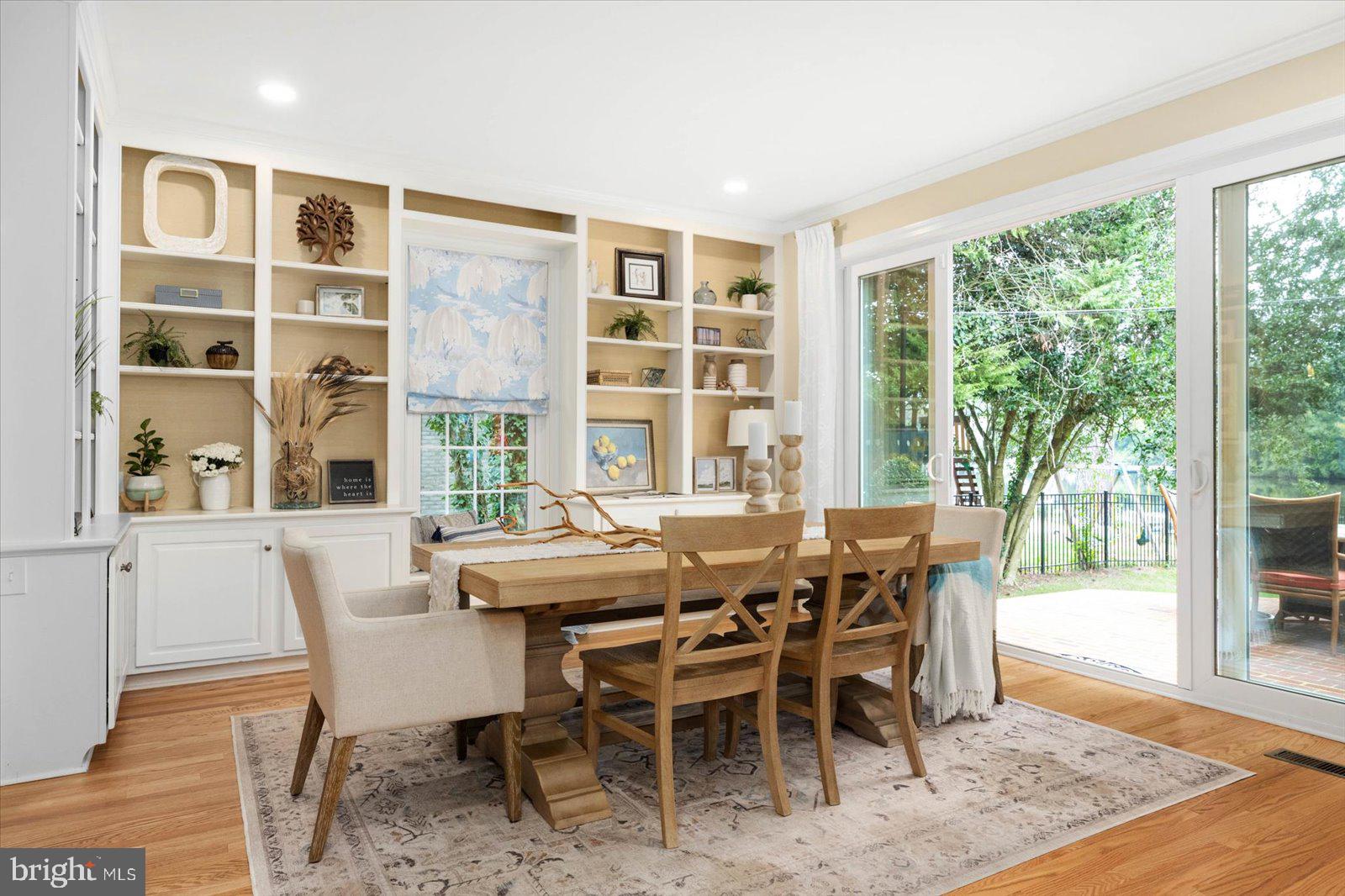 TONY TANK - Residential