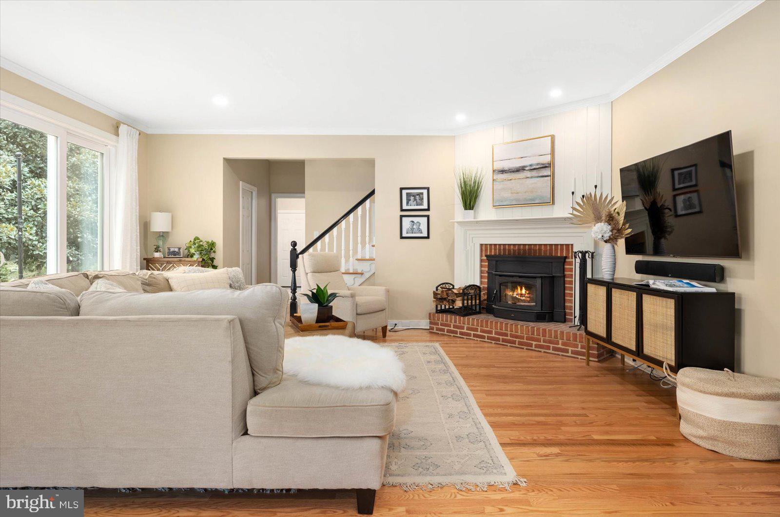 TONY TANK - Residential