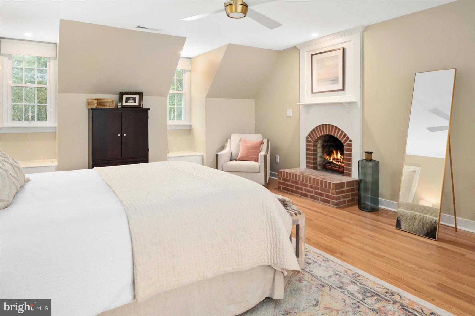 TONY TANK - Residential