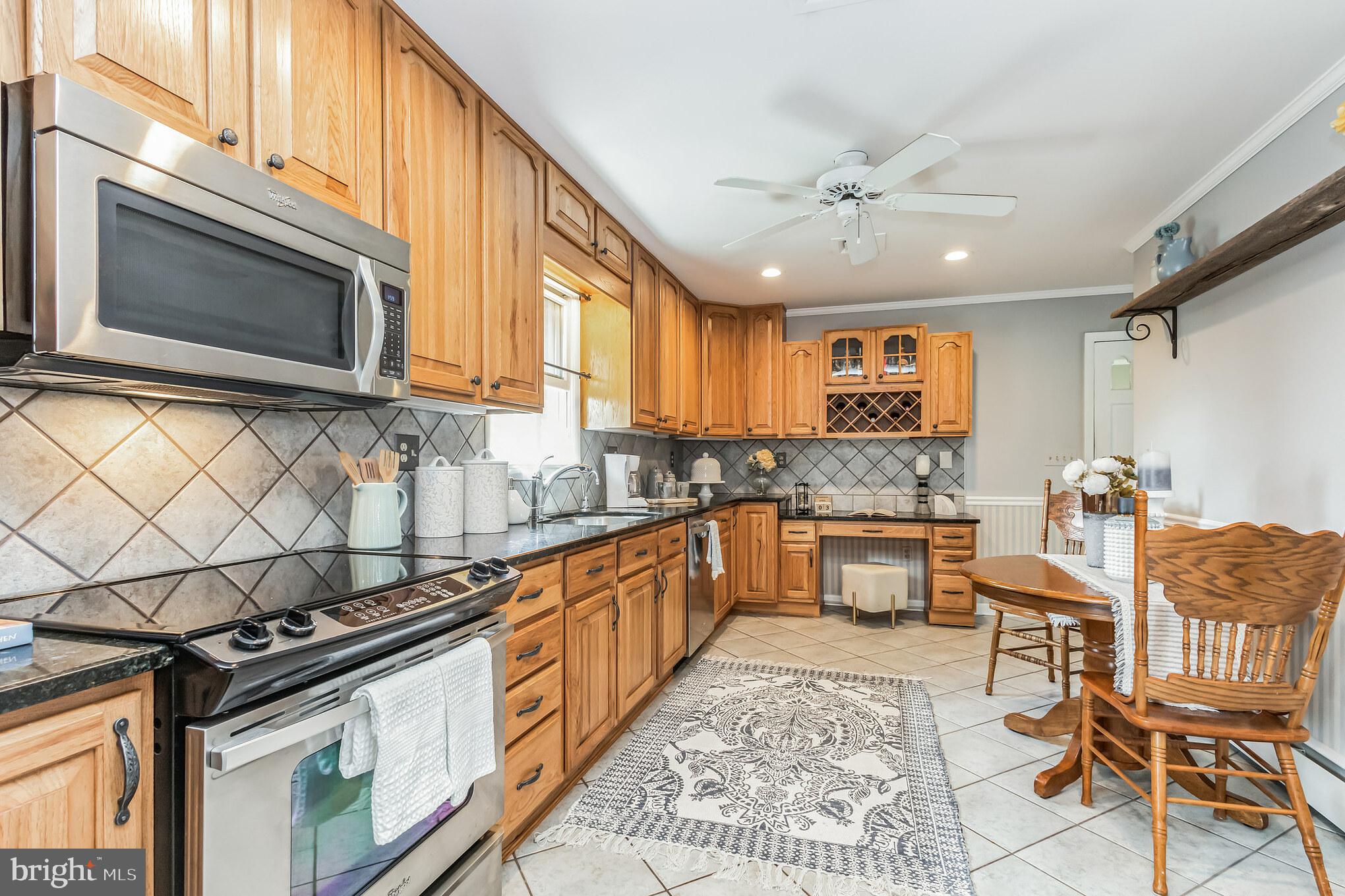 DAMASCUS OUTSIDE - Residential