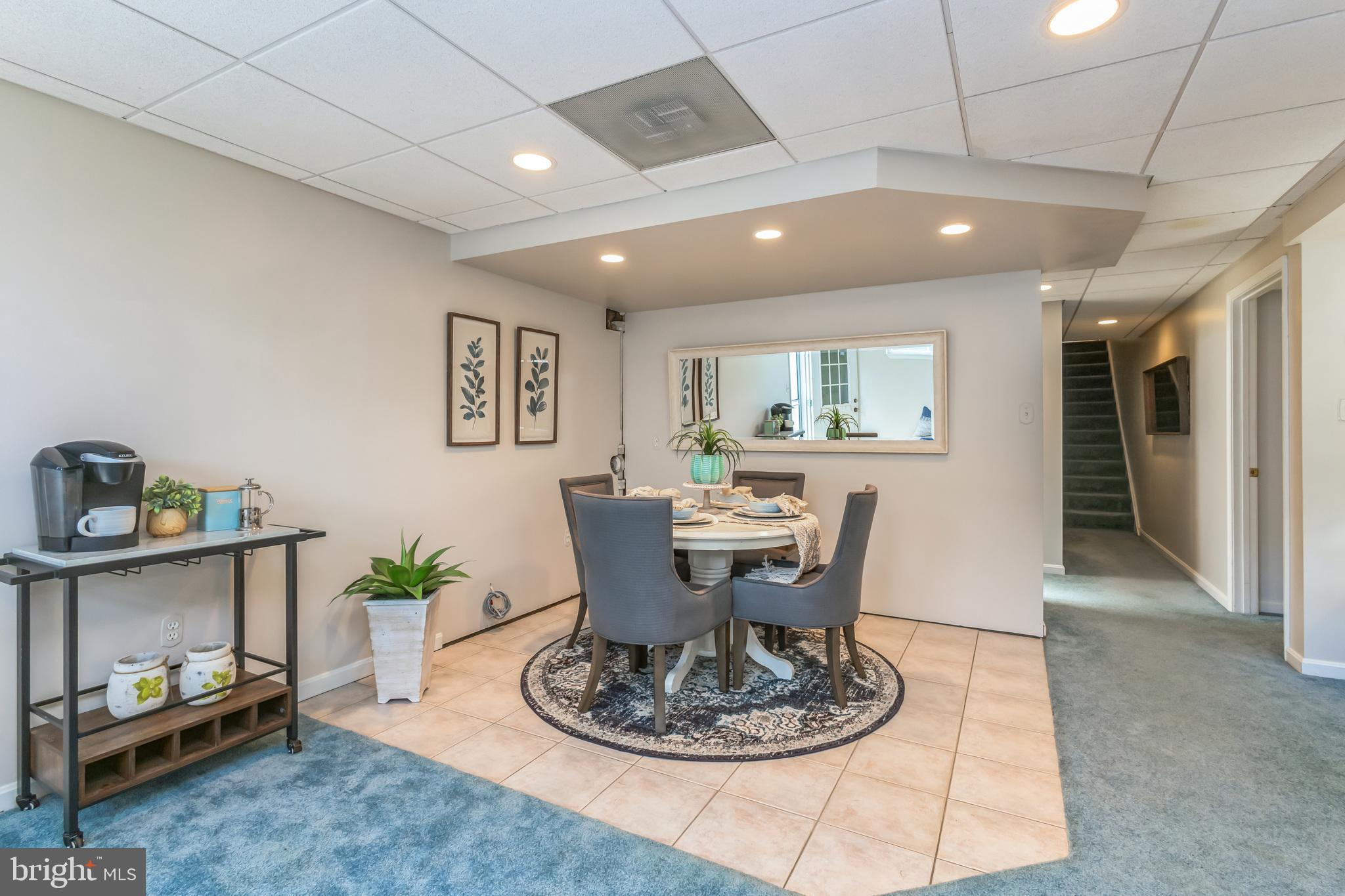 DAMASCUS OUTSIDE - Residential