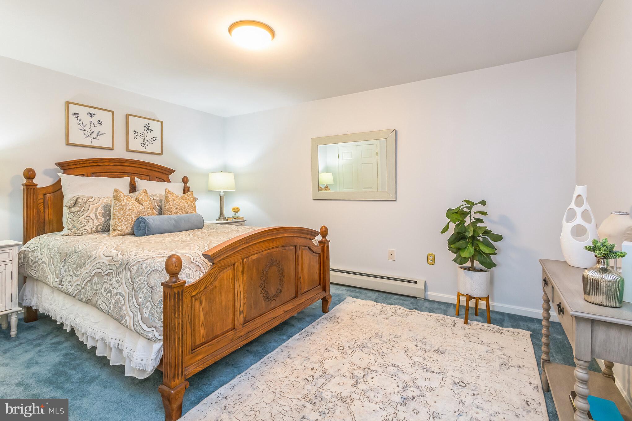 DAMASCUS OUTSIDE - Residential