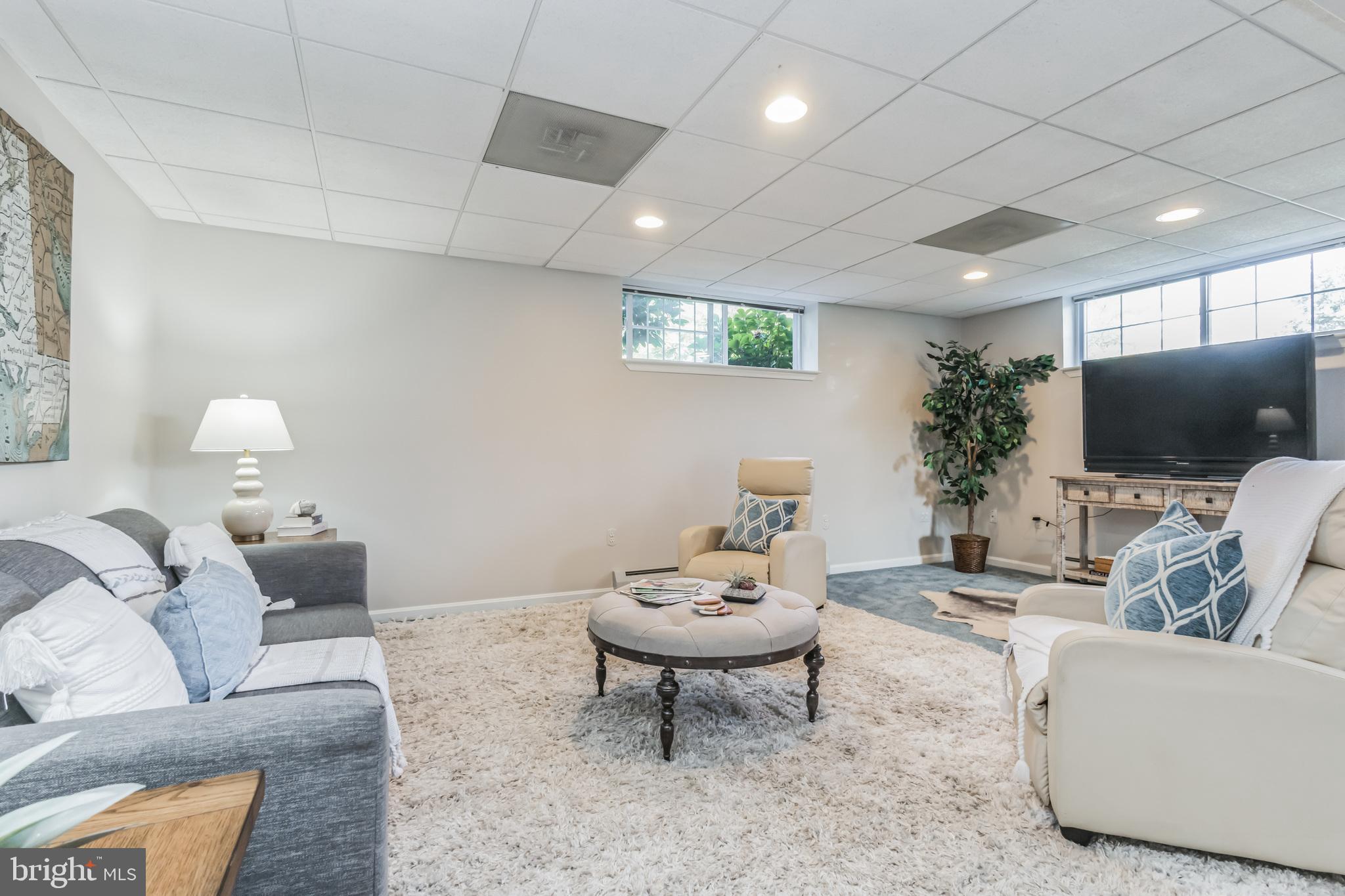 DAMASCUS OUTSIDE - Residential