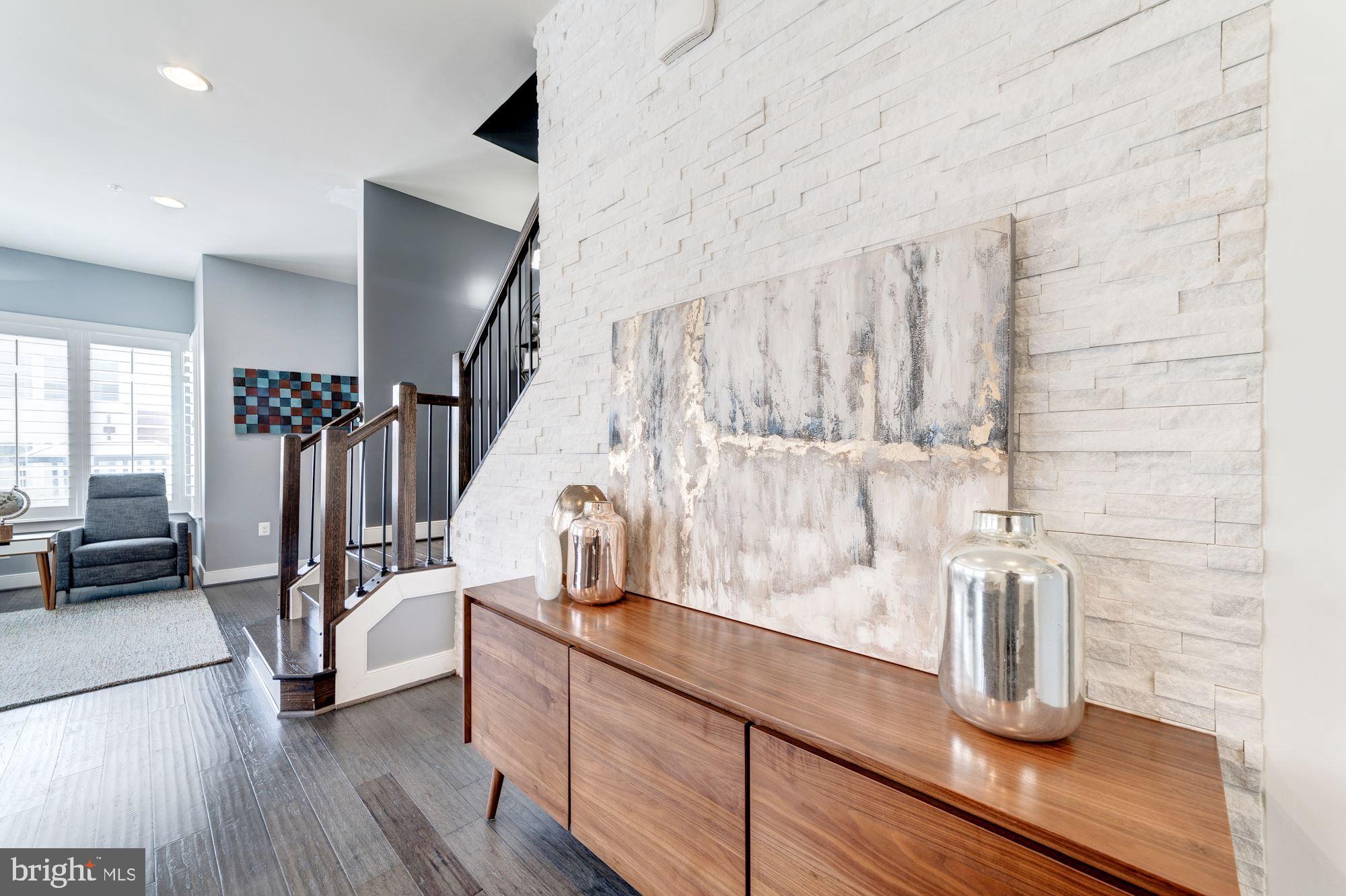 POTOMAC YARD - Residential