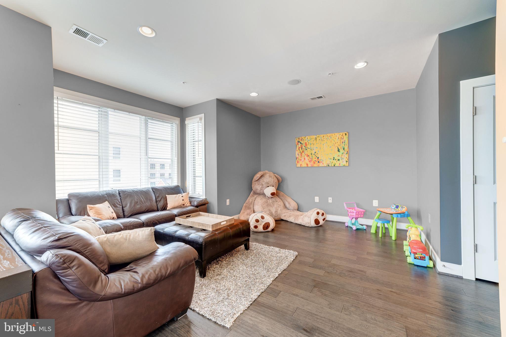 POTOMAC YARD - Residential