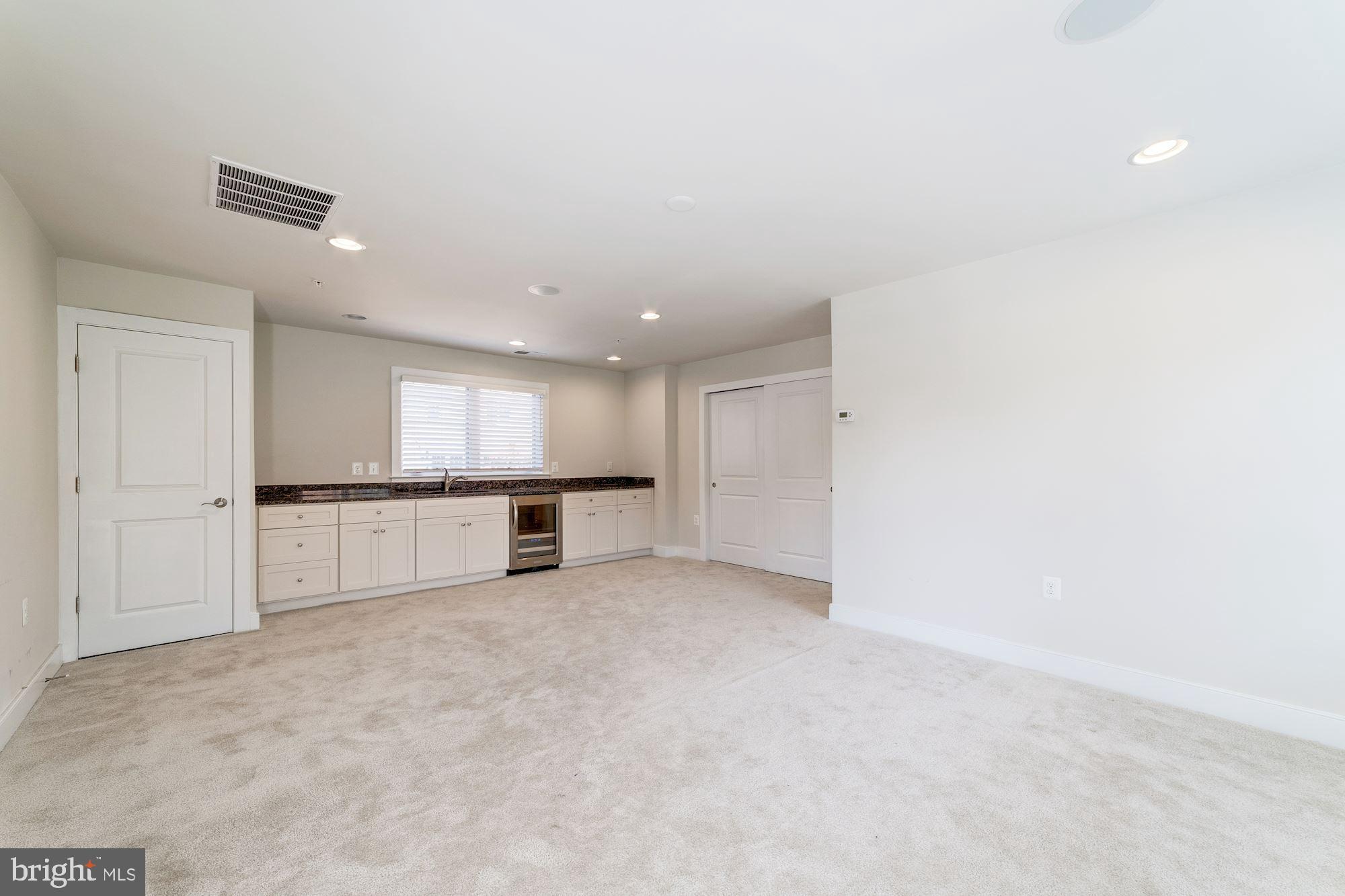 POTOMAC YARD - Residential