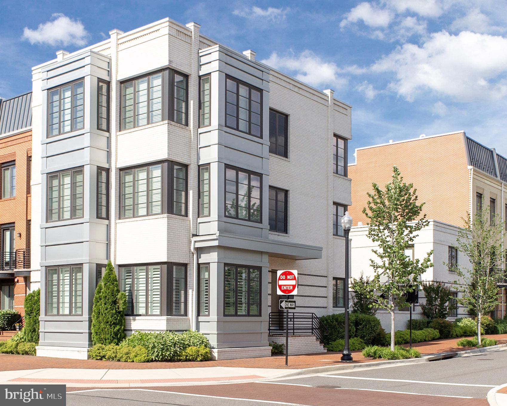 POTOMAC YARD - Residential