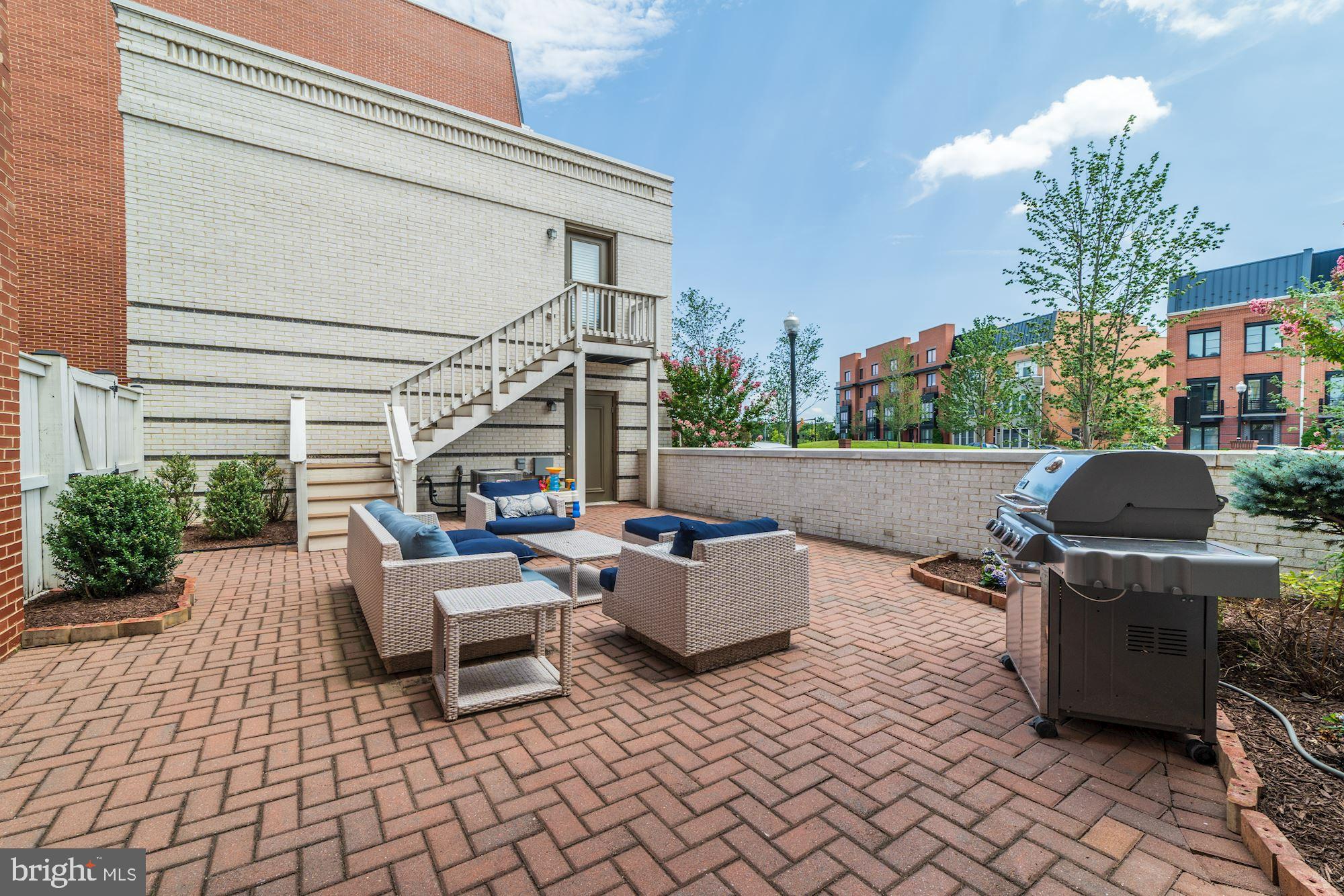 POTOMAC YARD - Residential