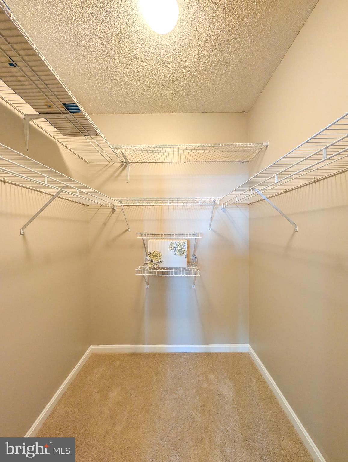 VANTAGE POINT EAST @ LEISURE WORLD - Residential