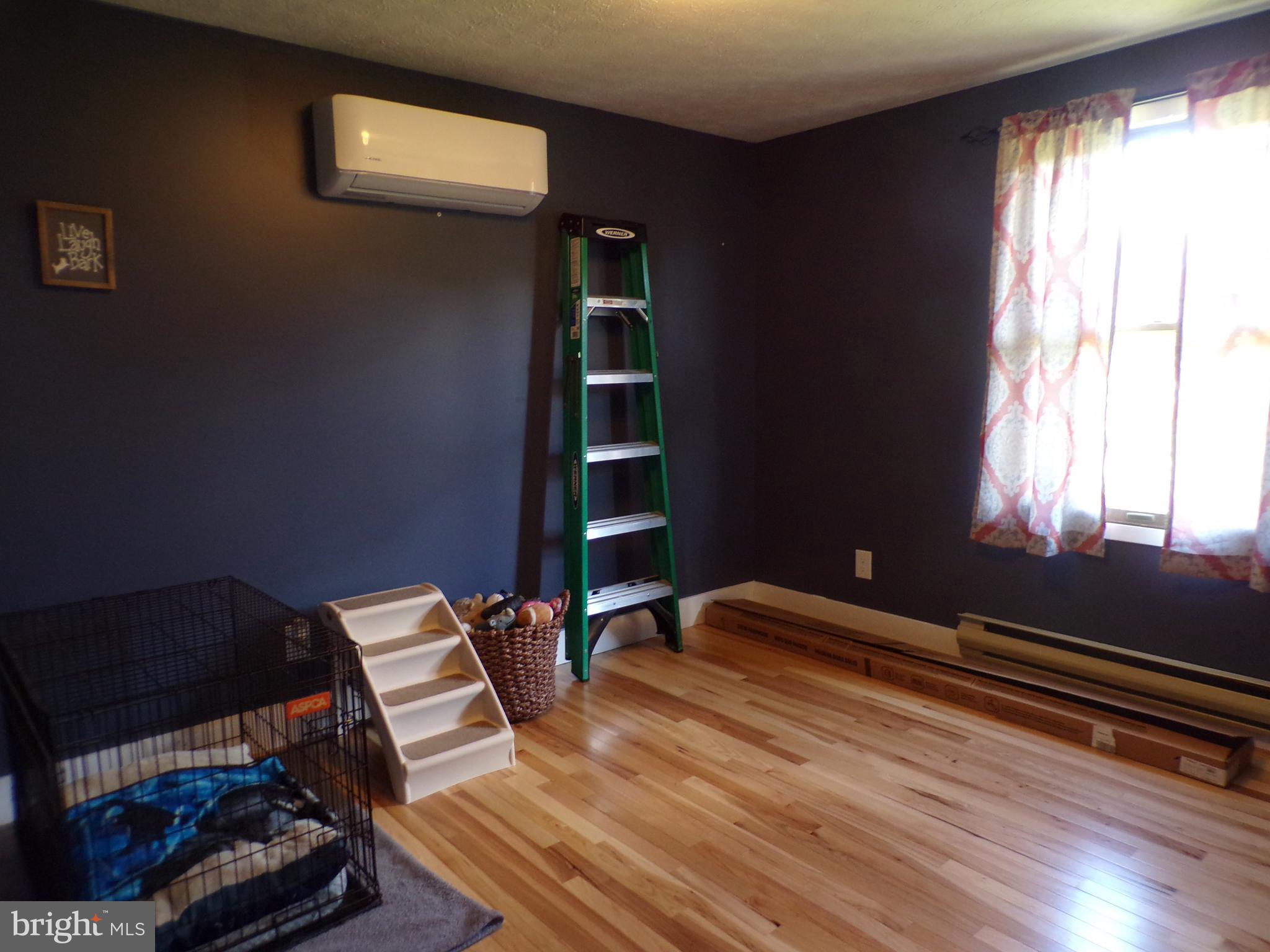 F PARIS SMITH - Residential