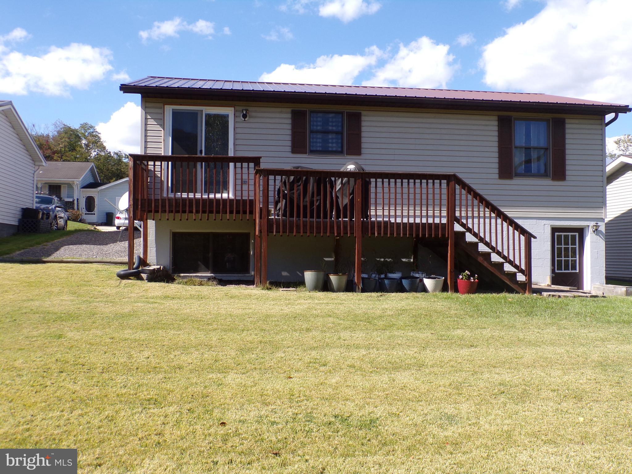 F PARIS SMITH - Residential